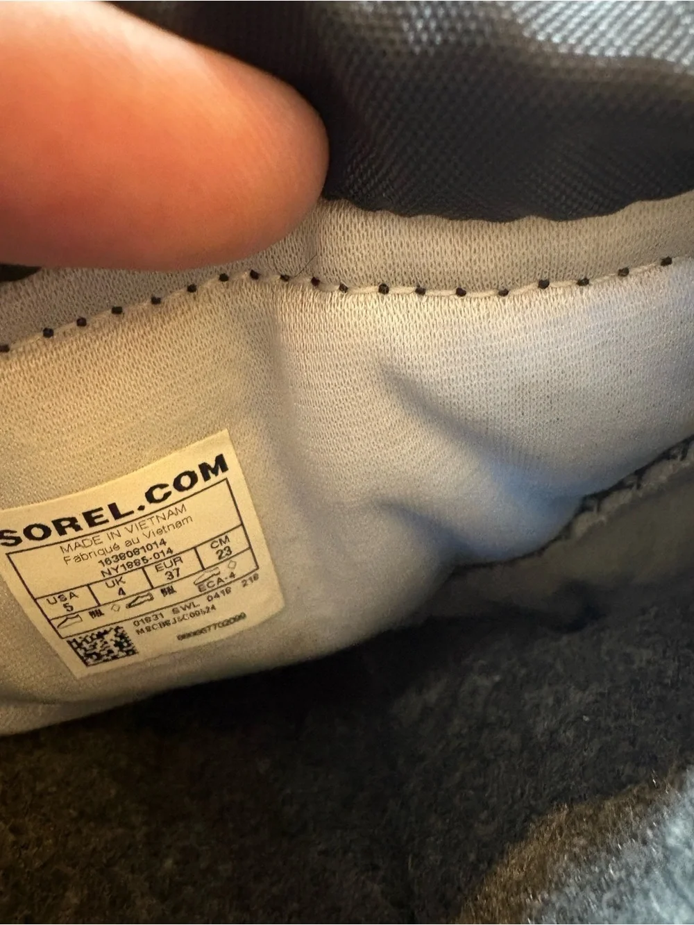 SOREL Kids' Flurry Insulated Snow Boots Size 5 Like New